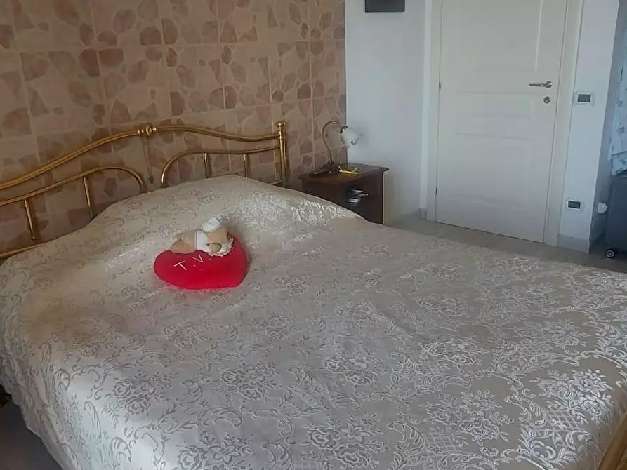 Immagine 22 di Appartamento in vendita  a Livorno