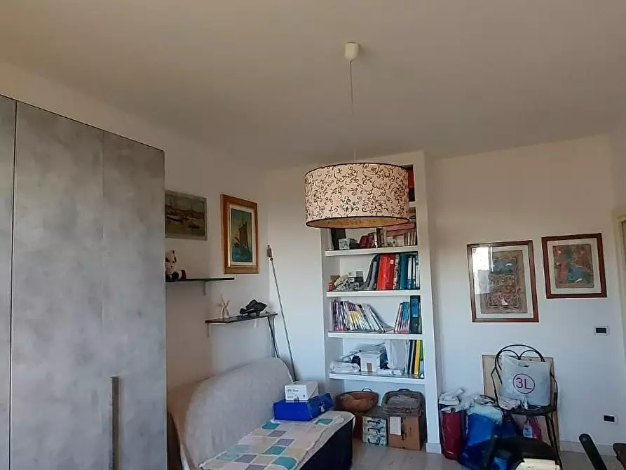 Immagine 10 di Appartamento in vendita  a Livorno