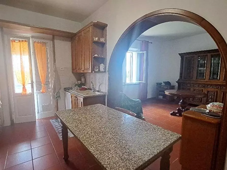 Immagine 33 di Casa colonica in vendita  a Pontedera