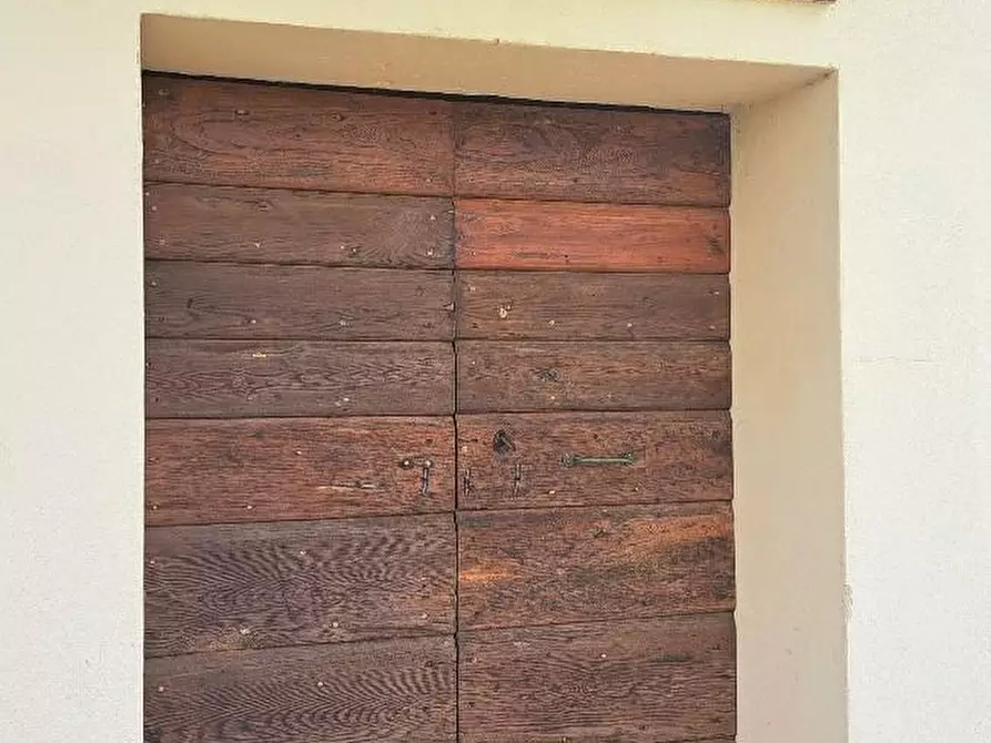 Immagine 55 di Casa colonica in vendita  a Pontedera