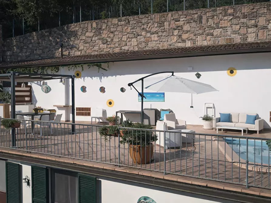 Immagine 12 di Casa bifamiliare in vendita  a Collesalvetti