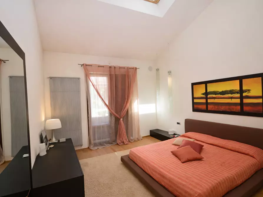 Immagine 22 di Casa bifamiliare in vendita  a Collesalvetti