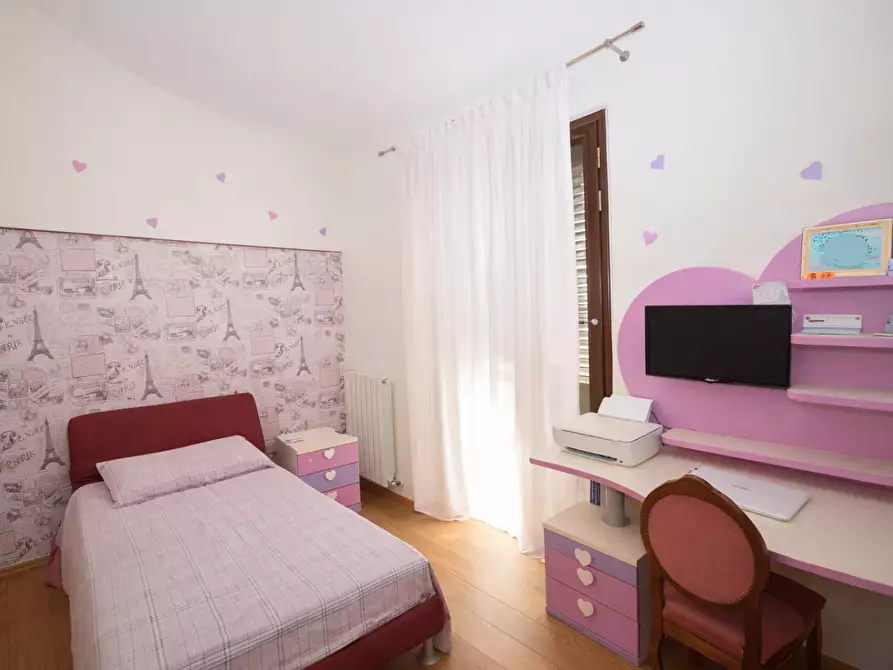 Immagine 30 di Casa bifamiliare in vendita  a Collesalvetti