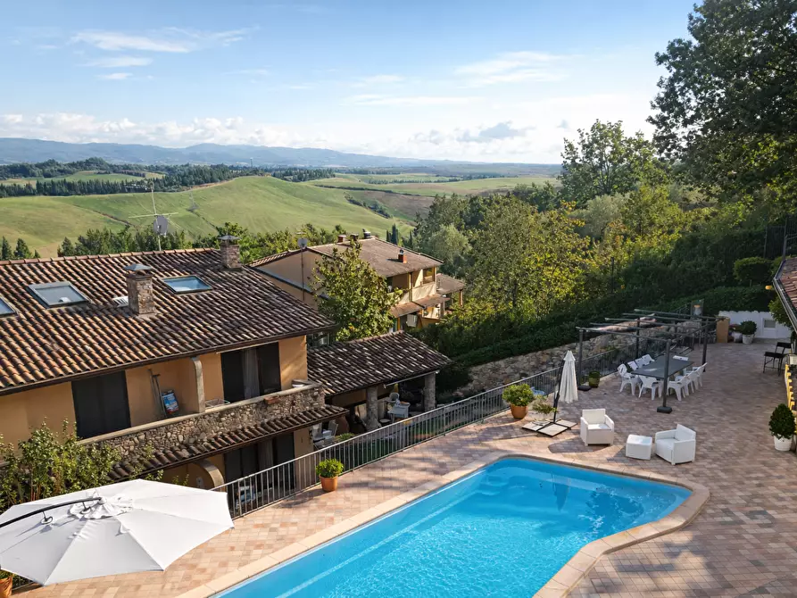 Immagine 8 di Casa bifamiliare in vendita  a Collesalvetti