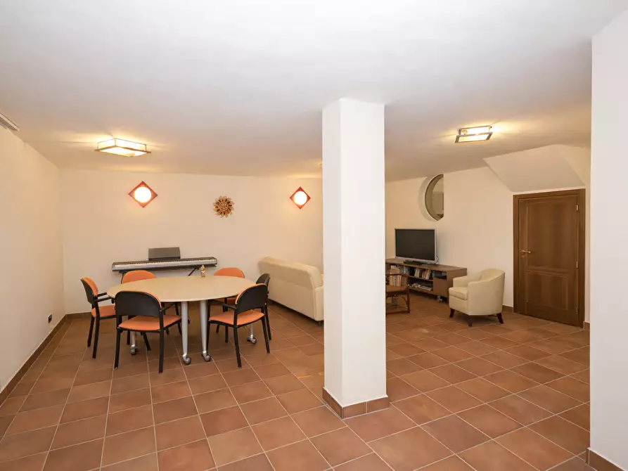 Immagine 21 di Casa bifamiliare in vendita  a Collesalvetti