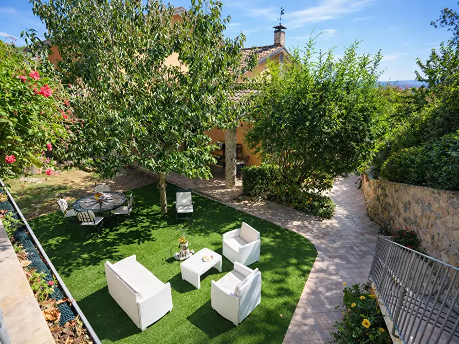 Immagine 4 di Casa bifamiliare in vendita  a Collesalvetti