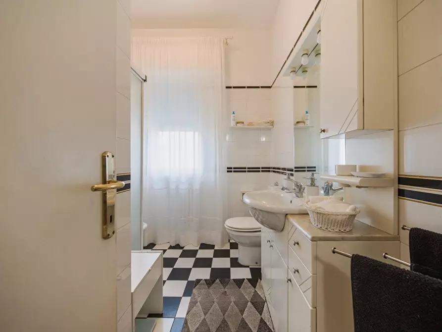 Immagine 16 di Appartamento in vendita  a Pisa