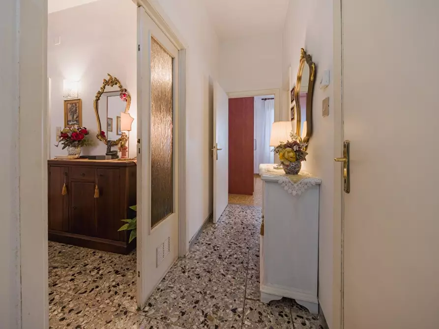 Immagine 15 di Appartamento in vendita  a Pisa