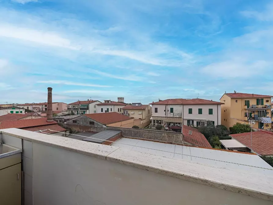 Immagine 23 di Appartamento in vendita  a Pisa