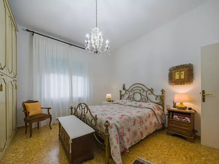 Immagine 13 di Appartamento in vendita  a Pisa