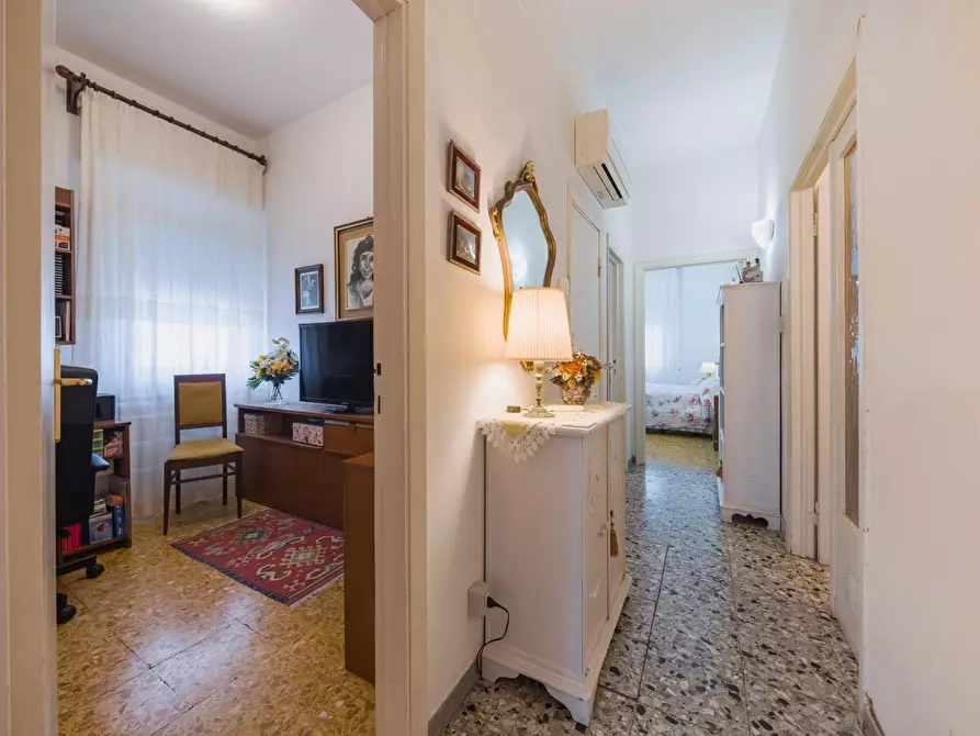 Immagine 19 di Appartamento in vendita  a Pisa