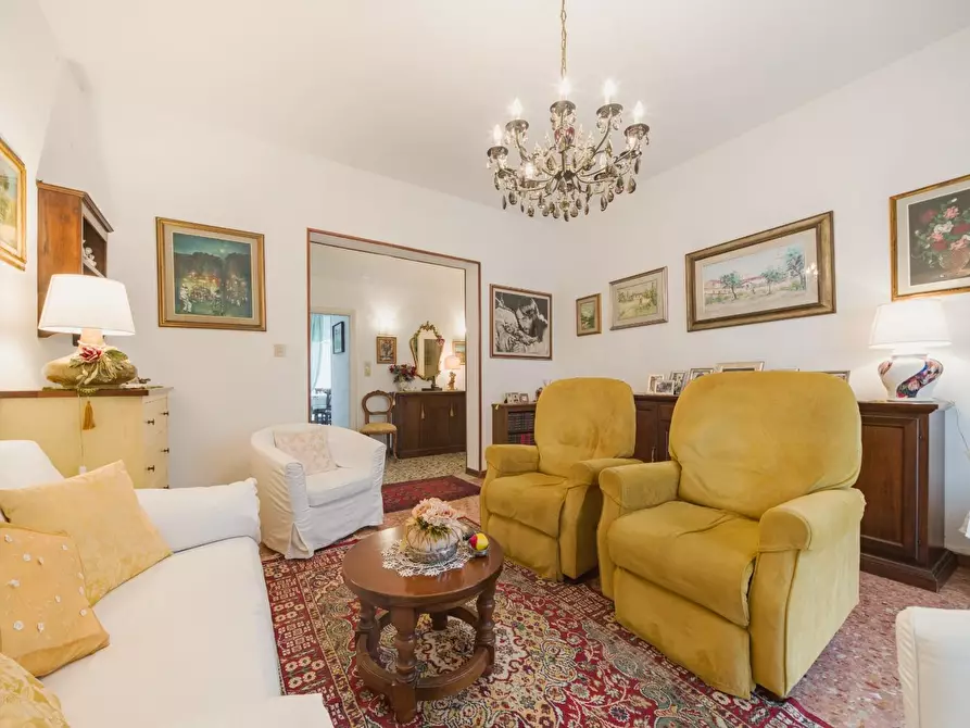 Immagine 1 di Appartamento in vendita  a Pisa