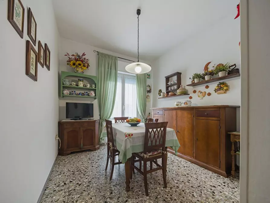 Immagine 9 di Appartamento in vendita  a Pisa