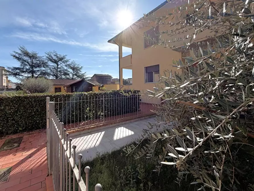 Immagine 3 di Appartamento in vendita  a Santa Croce Sull'arno