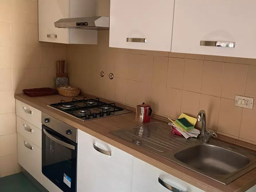 Immagine 1 di Appartamento in vendita  a Massa