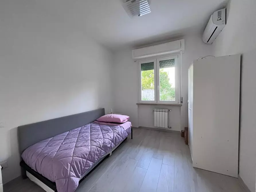 Immagine 8 di Appartamento in vendita  a Massa