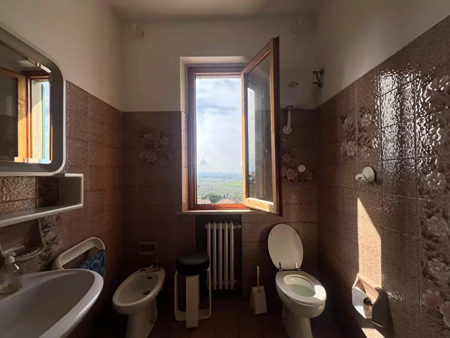 Immagine 18 di Appartamento in vendita  a Vinci