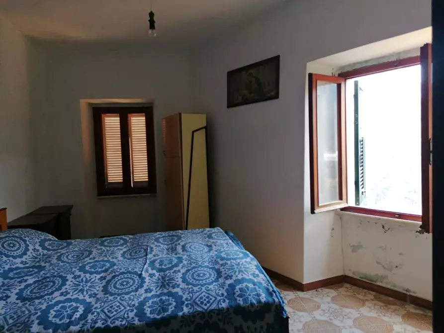 Immagine 21 di Terratetto in vendita  a Ortonovo