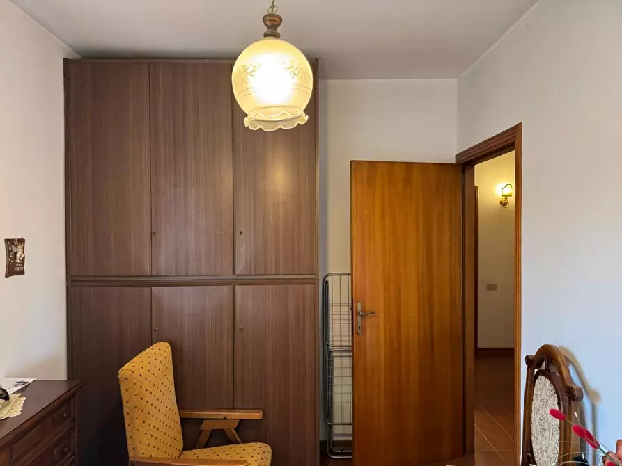 Immagine 16 di Appartamento in vendita  a Siena