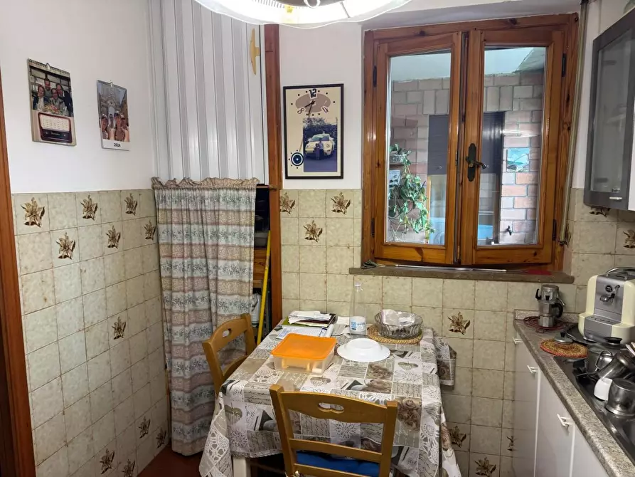 Immagine 12 di Appartamento in vendita  a Siena