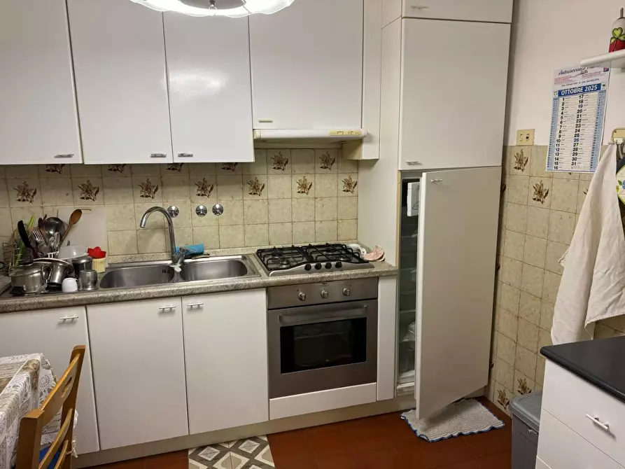 Immagine 10 di Appartamento in vendita  a Siena