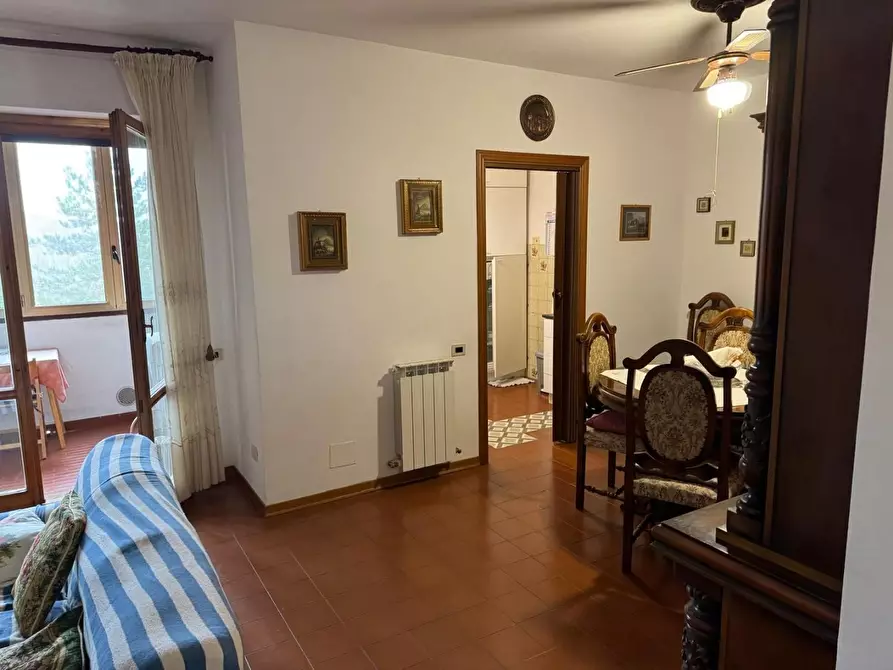 Immagine 5 di Appartamento in vendita  a Siena