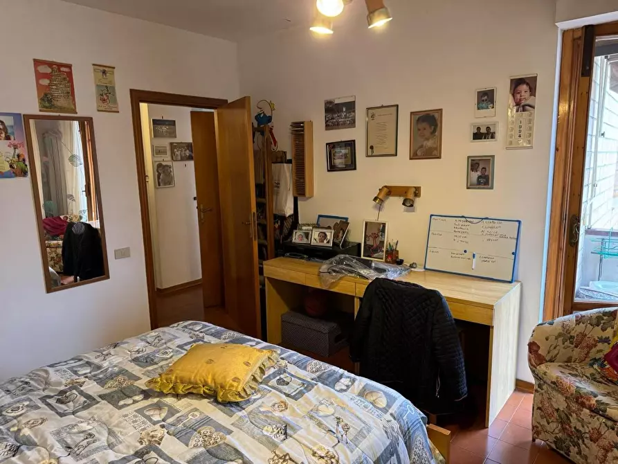 Immagine 25 di Appartamento in vendita  a Siena