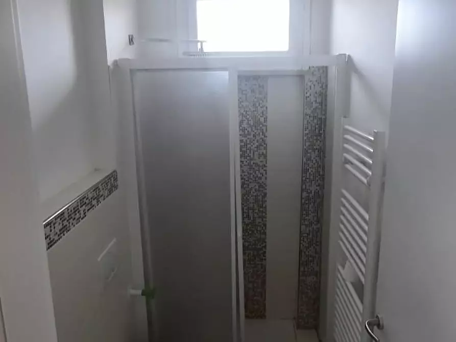 Immagine 5 di Appartamento in vendita  a Pisa