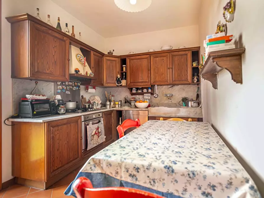 Immagine 17 di Casa bifamiliare in vendita  a Santa Maria A Monte