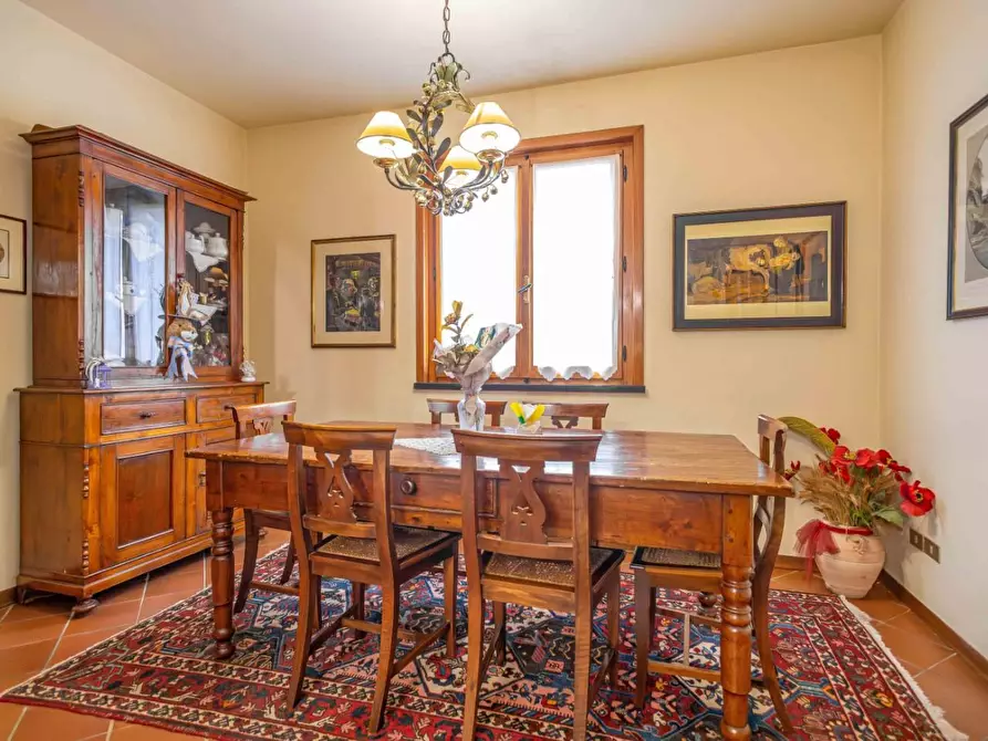 Immagine 7 di Casa bifamiliare in vendita  a Santa Maria A Monte