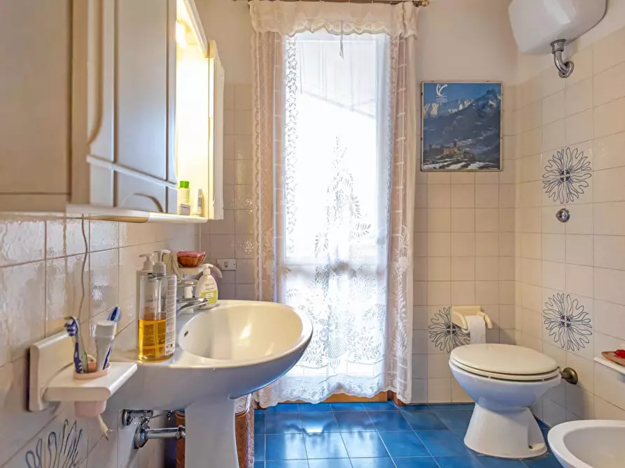 Immagine 26 di Casa bifamiliare in vendita  a Santa Maria A Monte