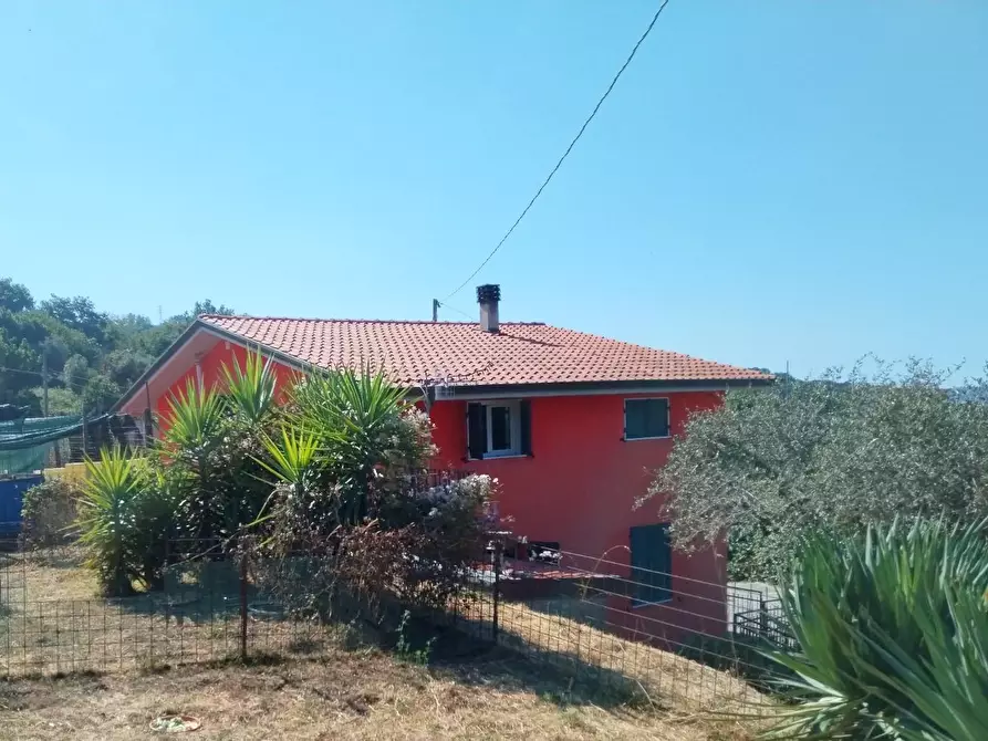 Immagine 7 di Casa bifamiliare in vendita  a Sarzana