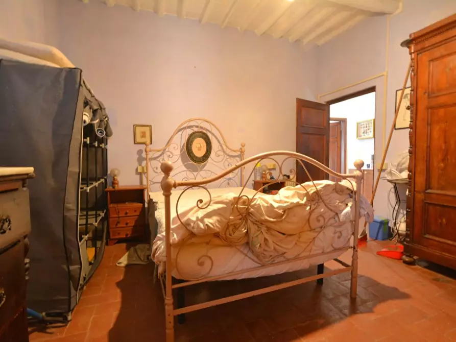 Immagine 8 di Rustico / casale in vendita  a Capannori