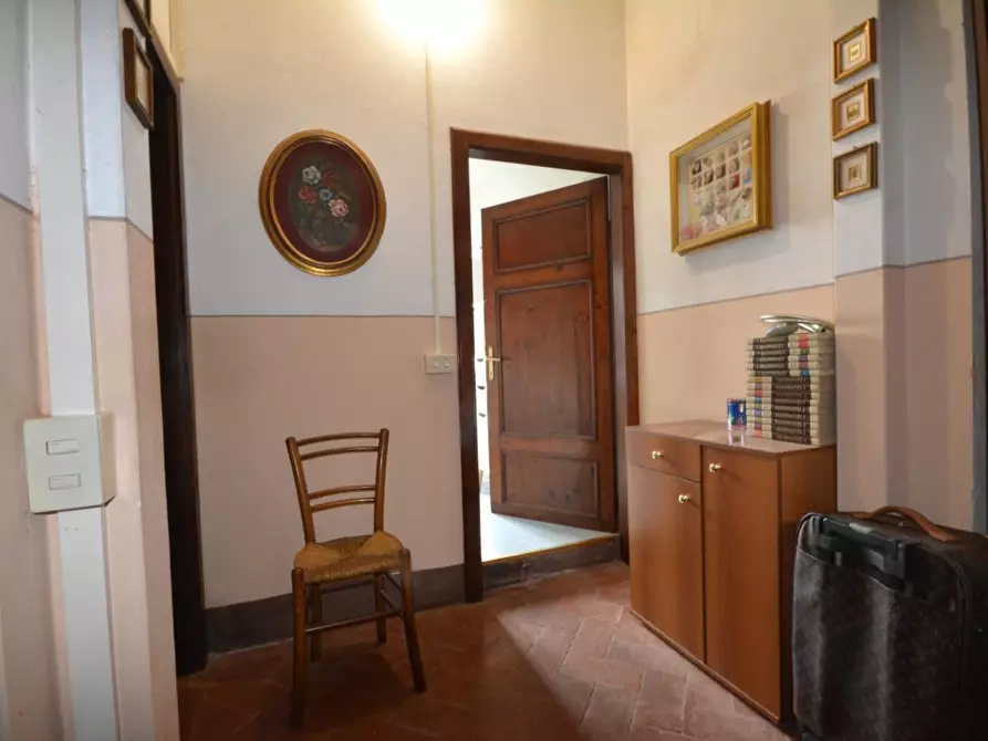 Immagine 6 di Rustico / casale in vendita  a Capannori