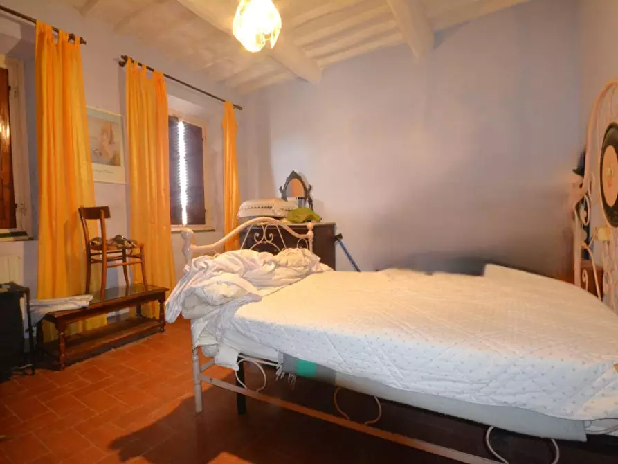 Immagine 7 di Rustico / casale in vendita  a Capannori