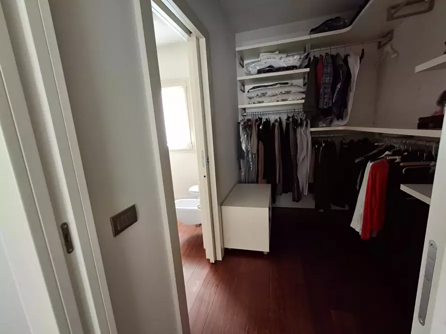 Immagine 25 di Villa in vendita  a Capraia E Limite