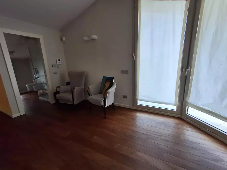 Immagine 35 di Villa in vendita  a Capraia E Limite