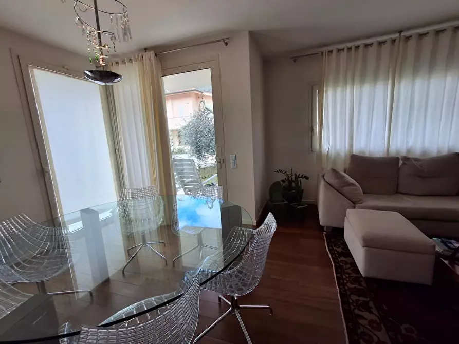 Immagine 8 di Villa in vendita  a Capraia E Limite