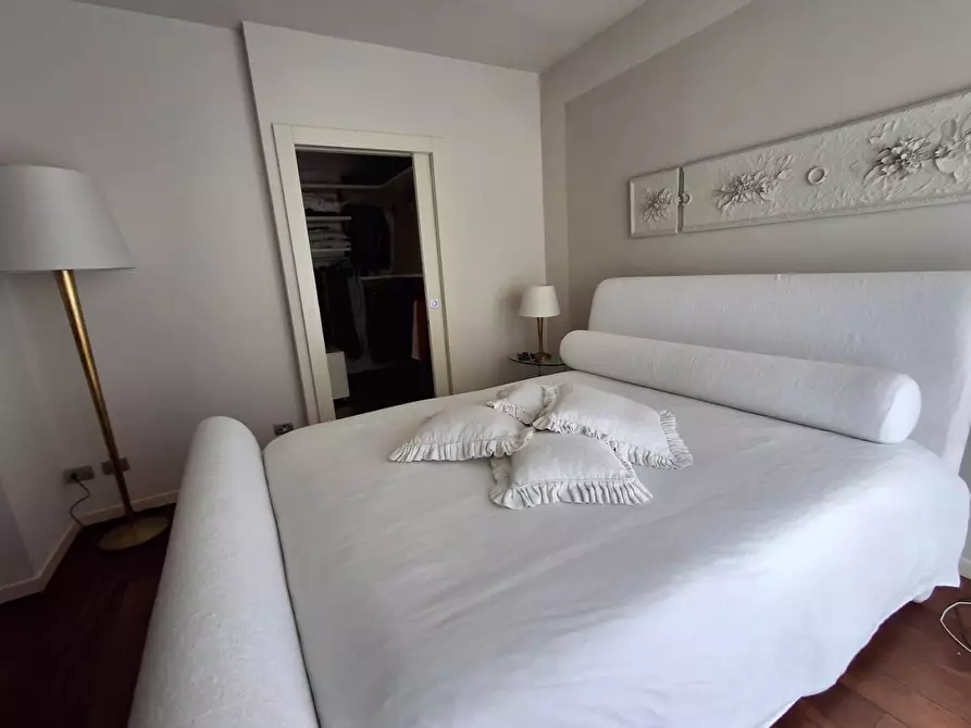 Immagine 24 di Villa in vendita  a Capraia E Limite