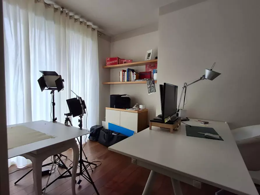 Immagine 11 di Villa in vendita  a Capraia E Limite