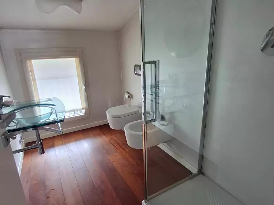 Immagine 33 di Villa in vendita  a Capraia E Limite