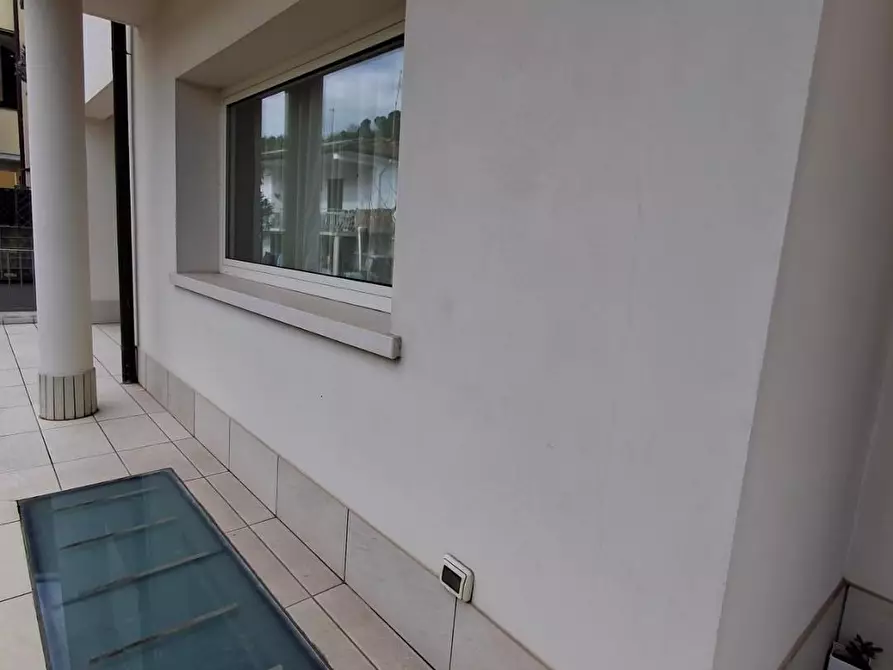 Immagine 17 di Villa in vendita  a Capraia E Limite