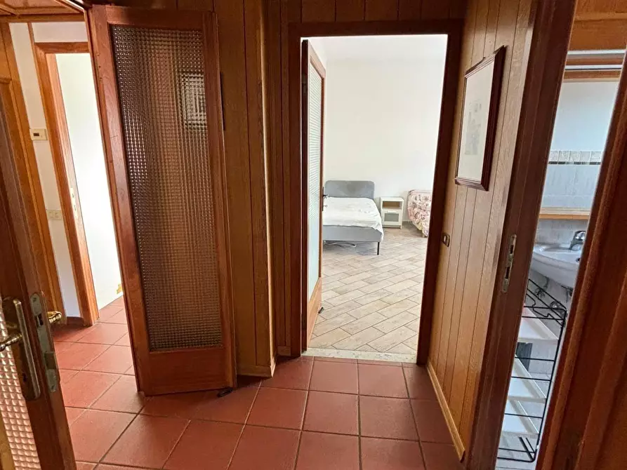 Immagine 7 di Appartamento in vendita  a Carrara