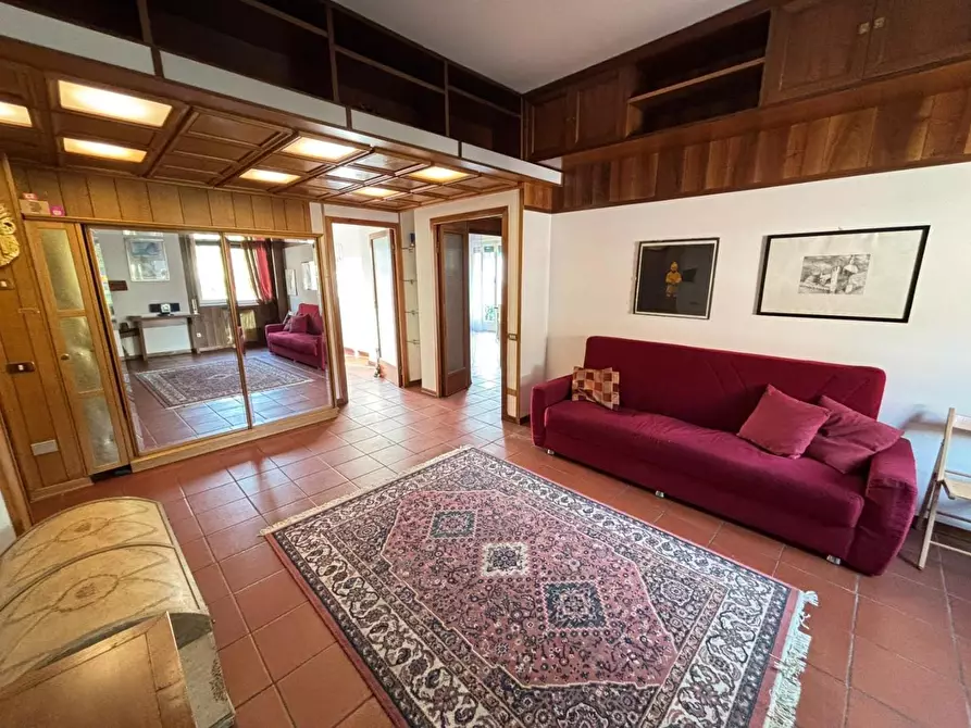 Immagine 18 di Appartamento in vendita  a Carrara