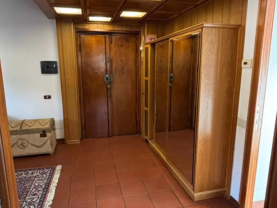 Immagine 13 di Appartamento in vendita  a Carrara