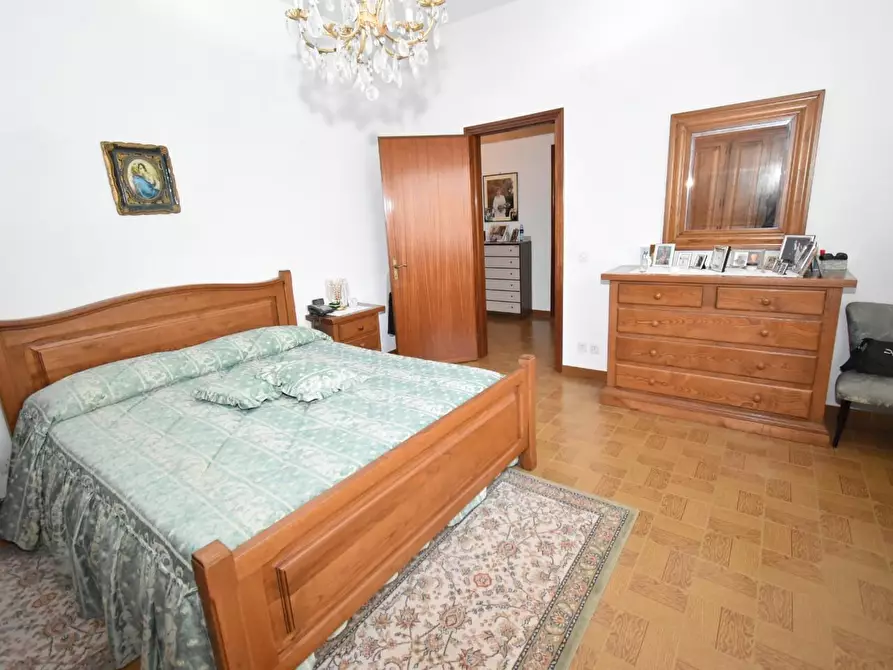 Immagine 27 di Villa in vendita  a Pisa