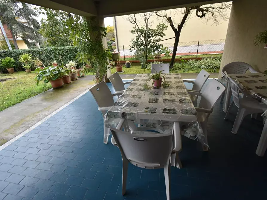 Immagine 59 di Villa in vendita  a Pisa