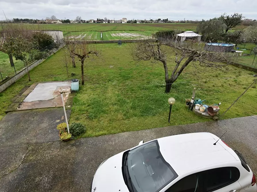 Immagine 40 di Villa in vendita  a Pisa