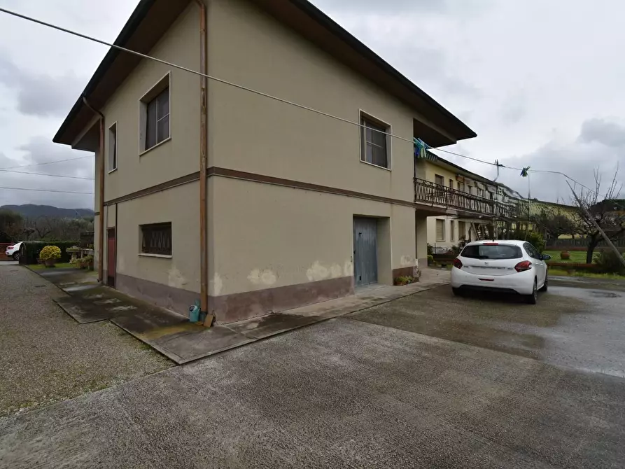 Immagine 68 di Villa in vendita  a Pisa