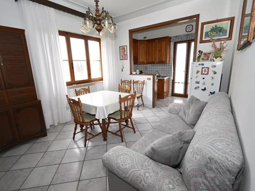 Immagine 14 di Villa in vendita  a Pisa